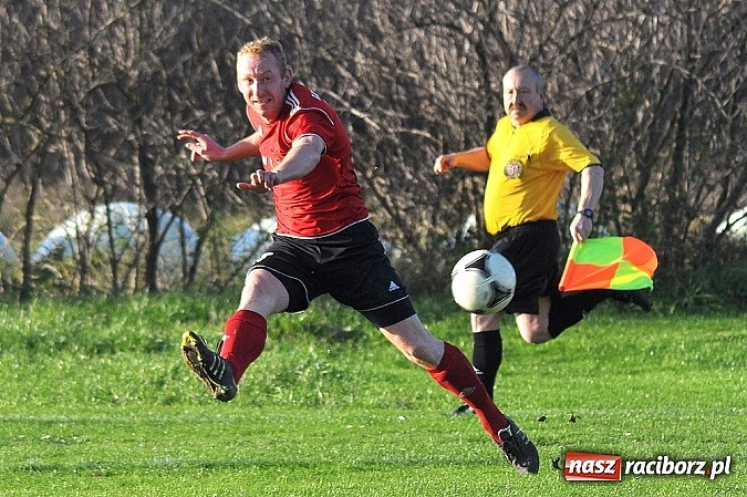 Zdjęcie w galerii na portalu naszraciborz.pl: Zameczek Czernica zwyciężył z Pawłowem wiadomości z regionu
