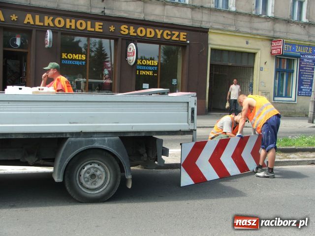 Zdjęcie w galerii na portalu naszraciborz.pl: Kierowco! Punkt 11.40 zamknięto wyjazd wiadomości z regionu