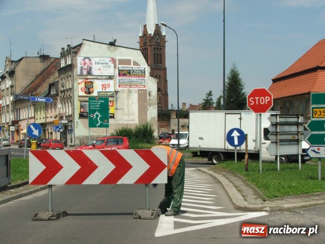 Zdjęcie w galerii na portalu naszraciborz.pl: Kierowco! Punkt 11.40 zamknięto wyjazd wiadomości z regionu