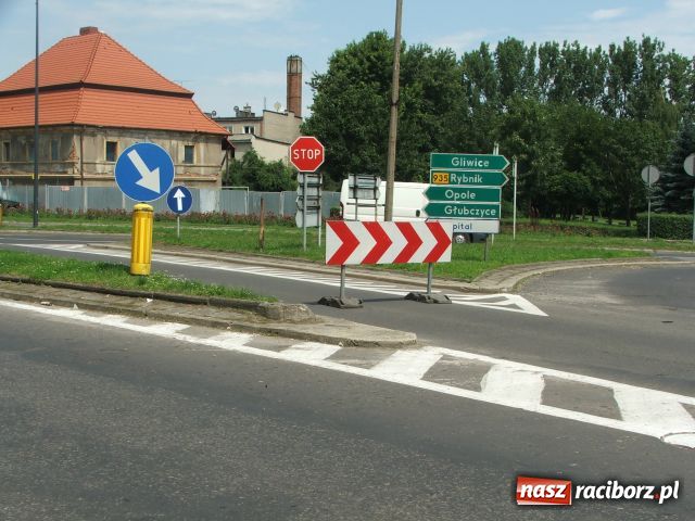 Zdjęcie w galerii na portalu naszraciborz.pl: Kierowco! Punkt 11.40 zamknięto wyjazd wiadomości z regionu