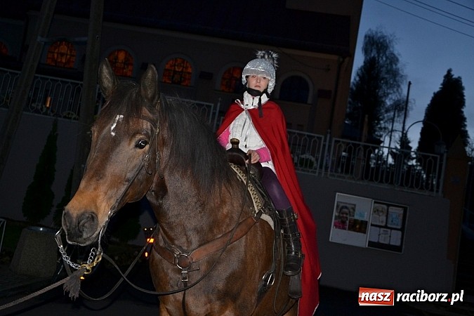 Zdjęcie w galerii na portalu naszraciborz.pl: Święty Marcin zawitał do Owsiszcz wiadomości z regionu