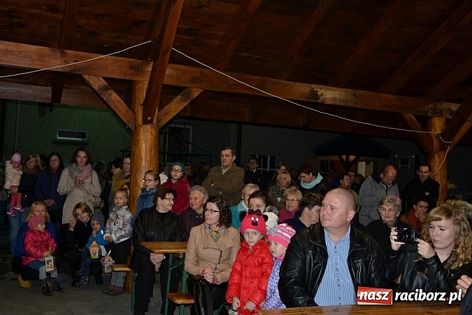 Zdjęcie w galerii na portalu naszraciborz.pl: Święty Marcin zawitał do Owsiszcz wiadomości z regionu