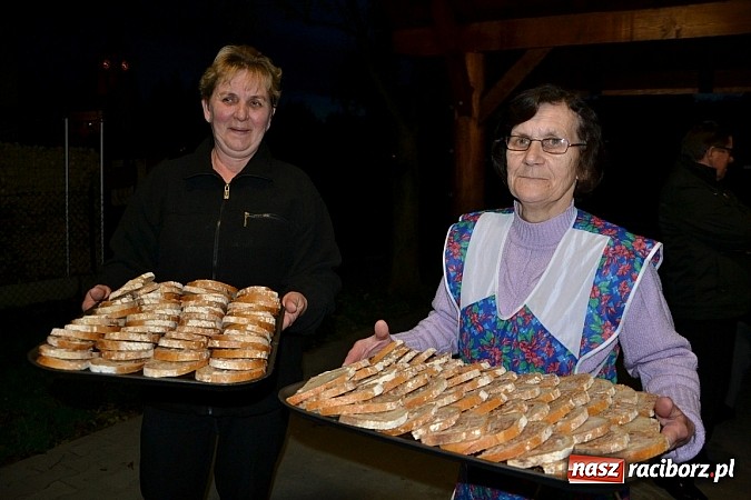 Zdjęcie w galerii na portalu naszraciborz.pl: Święty Marcin zawitał do Owsiszcz wiadomości z regionu