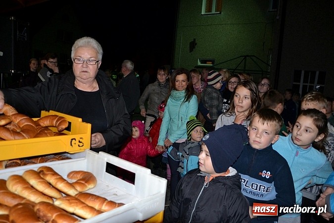 Zdjęcie w galerii na portalu naszraciborz.pl: Święty Marcin zawitał do Owsiszcz wiadomości z regionu