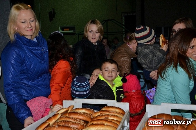 Zdjęcie w galerii na portalu naszraciborz.pl: Święty Marcin zawitał do Owsiszcz wiadomości z regionu