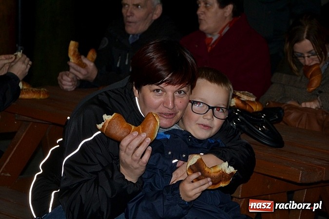 Zdjęcie w galerii na portalu naszraciborz.pl: Święty Marcin zawitał do Owsiszcz wiadomości z regionu