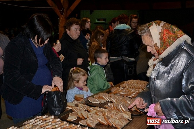 Zdjęcie w galerii na portalu naszraciborz.pl: Święty Marcin zawitał do Owsiszcz wiadomości z regionu