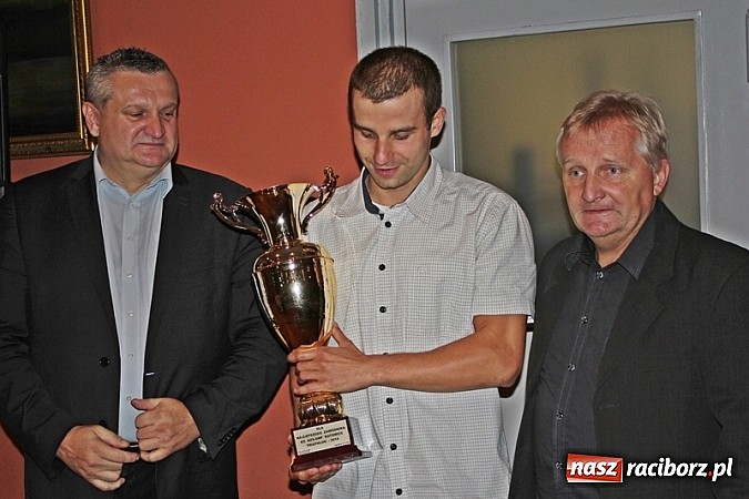 Zdjęcie w galerii na portalu naszraciborz.pl: Uczeń ZSOMS najlepszym zawodnikiem sezonu triathlonowego! wiadomości z regionu