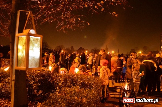 Zdjęcie w galerii na portalu naszraciborz.pl: Wielka parada św. Marcina na Ostrogu wiadomości z regionu