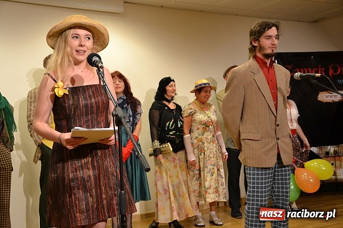 Zdjęcie w galerii na portalu naszraciborz.pl: Radni pożegnali się dziś na zamku. Odsłonięto tablicę upamiętniającą księcia Mieszka IV wiadomości z regionu