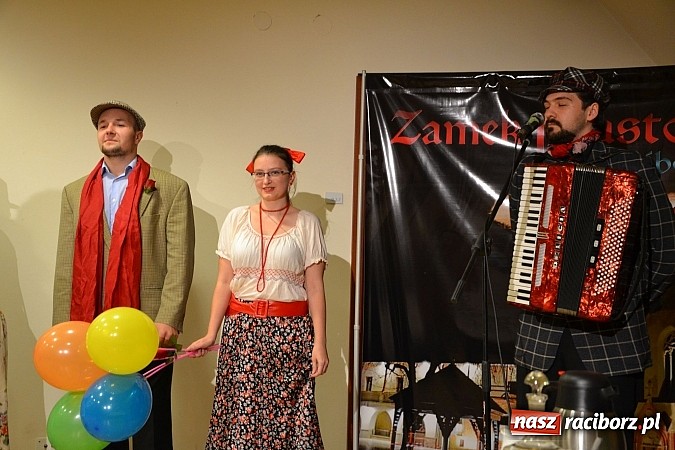 Zdjęcie w galerii na portalu naszraciborz.pl: Radni pożegnali się dziś na zamku. Odsłonięto tablicę upamiętniającą księcia Mieszka IV wiadomości z regionu