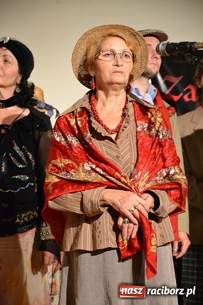 Zdjęcie w galerii na portalu naszraciborz.pl: Radni pożegnali się dziś na zamku. Odsłonięto tablicę upamiętniającą księcia Mieszka IV wiadomości z regionu