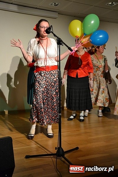 Zdjęcie w galerii na portalu naszraciborz.pl: Radni pożegnali się dziś na zamku. Odsłonięto tablicę upamiętniającą księcia Mieszka IV wiadomości z regionu