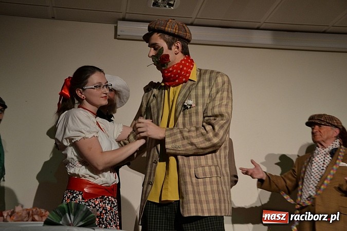 Zdjęcie w galerii na portalu naszraciborz.pl: Radni pożegnali się dziś na zamku. Odsłonięto tablicę upamiętniającą księcia Mieszka IV wiadomości z regionu