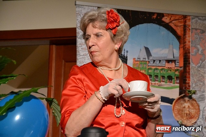 Zdjęcie w galerii na portalu naszraciborz.pl: Radni pożegnali się dziś na zamku. Odsłonięto tablicę upamiętniającą księcia Mieszka IV wiadomości z regionu