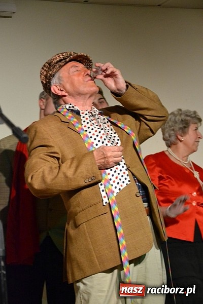 Zdjęcie w galerii na portalu naszraciborz.pl: Radni pożegnali się dziś na zamku. Odsłonięto tablicę upamiętniającą księcia Mieszka IV wiadomości z regionu