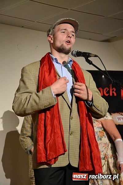 Zdjęcie w galerii na portalu naszraciborz.pl: Radni pożegnali się dziś na zamku. Odsłonięto tablicę upamiętniającą księcia Mieszka IV wiadomości z regionu