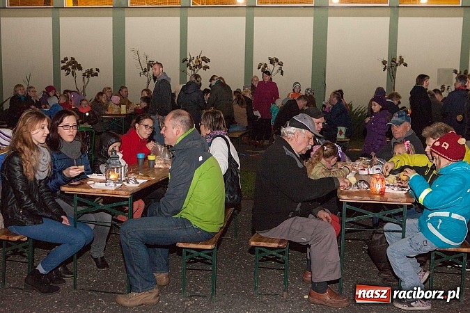 Zdjęcie w galerii na portalu naszraciborz.pl: W Kuźni Raciborskiej wspominali dziś św. Marcina wiadomości z regionu