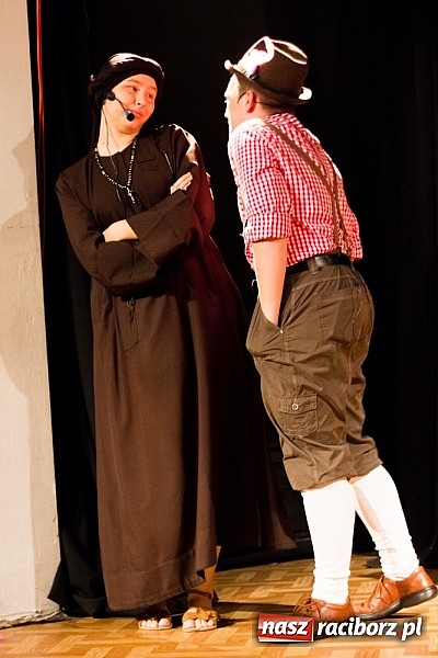 Zdjęcie w galerii na portalu naszraciborz.pl: Spektakl Juliet na scenie MDK wiadomości z regionu