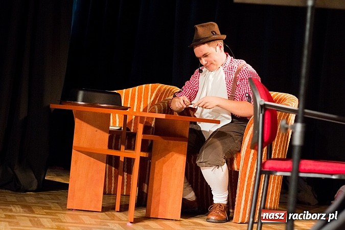 Zdjęcie w galerii na portalu naszraciborz.pl: Spektakl Juliet na scenie MDK wiadomości z regionu