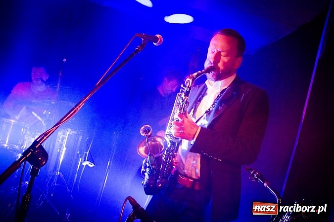 Zdjęcie w galerii na portalu naszraciborz.pl: Koncert Voo Voo na Końcu Świata wiadomości z regionu