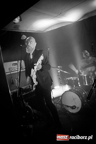 Zdjęcie w galerii na portalu naszraciborz.pl: Koncert Voo Voo na Końcu Świata wiadomości z regionu