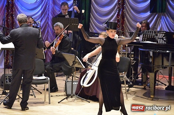 Zdjęcie w galerii na portalu naszraciborz.pl: Od West Endu do Broadwayu w Raciborskim Centrum Kultury  wiadomości z regionu