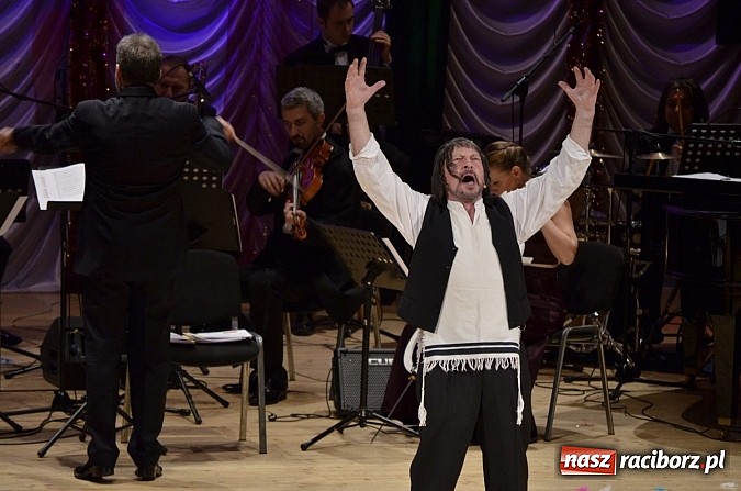 Zdjęcie w galerii na portalu naszraciborz.pl: Od West Endu do Broadwayu w Raciborskim Centrum Kultury  wiadomości z regionu