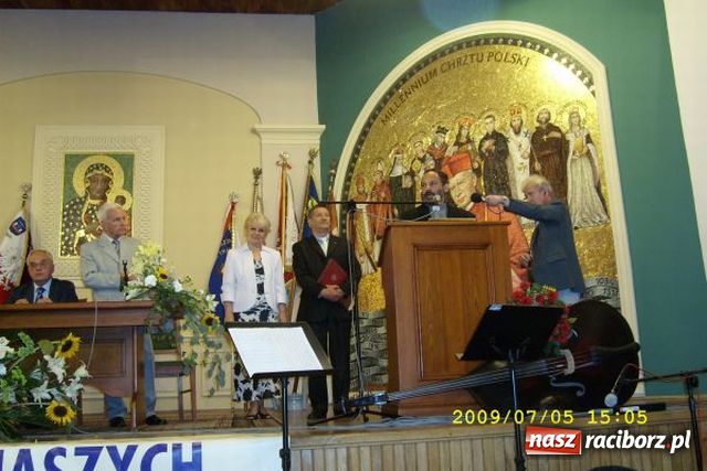 Zdjęcie w galerii na portalu naszraciborz.pl: Kresowiacy z Raciborza na Jasnej Górze  wiadomości z regionu