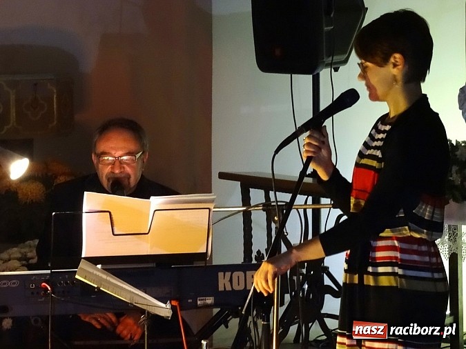 Zdjęcie w galerii na portalu naszraciborz.pl: Okrągły Stół w Kobyli wiadomości z regionu