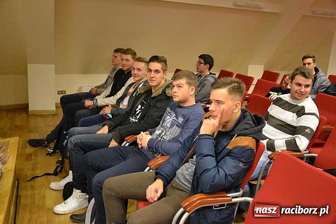 Zdjęcie w galerii na portalu naszraciborz.pl: Światowy Tydzień Przedsiębiorczości. Na zamku mówiono o zarabianiu w turystyce wiadomości z regionu