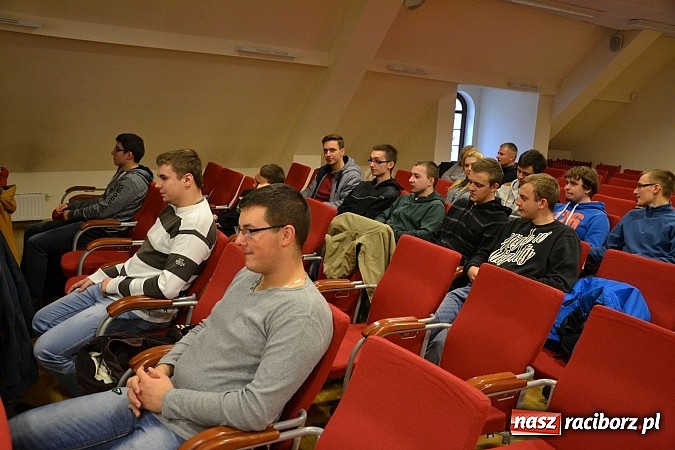 Zdjęcie w galerii na portalu naszraciborz.pl: Światowy Tydzień Przedsiębiorczości. Na zamku mówiono o zarabianiu w turystyce wiadomości z regionu