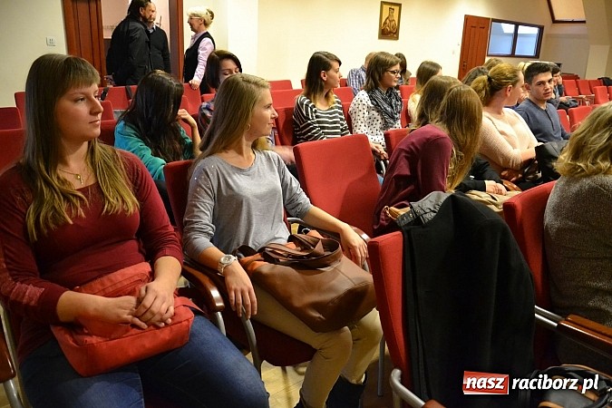 Zdjęcie w galerii na portalu naszraciborz.pl: Światowy Tydzień Przedsiębiorczości. Na zamku mówiono o zarabianiu w turystyce wiadomości z regionu