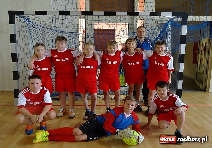 Zdjęcie w galerii na portalu naszraciborz.pl: Powiatowy półfinał Pucharu Tymbark U12 wiadomości z regionu