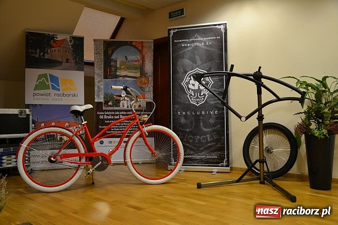 Zdjęcie w galerii na portalu naszraciborz.pl: Grafika użytkowa, wyjątkowe rowery i street food wiadomości z regionu