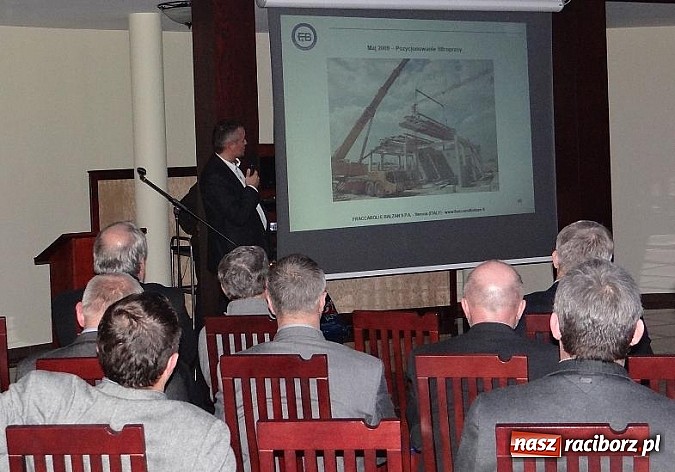 Zdjęcie w galerii na portalu naszraciborz.pl: Włoskie akcenty w rzuchowskim Zodiacu wiadomości z regionu