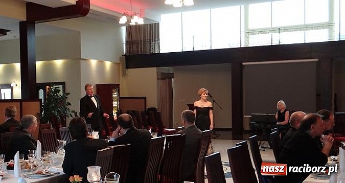 Zdjęcie w galerii na portalu naszraciborz.pl: Włoskie akcenty w rzuchowskim Zodiacu wiadomości z regionu