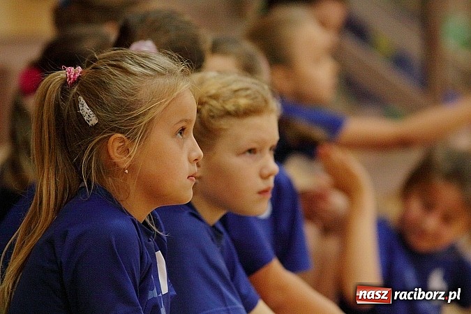 Zdjęcie w galerii na portalu naszraciborz.pl: Młode piłkarki zawalczyły o Powiatowy Puchar Tymbarku w Rudniku! wiadomości z regionu