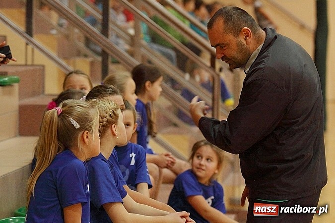 Zdjęcie w galerii na portalu naszraciborz.pl: Młode piłkarki zawalczyły o Powiatowy Puchar Tymbarku w Rudniku! wiadomości z regionu
