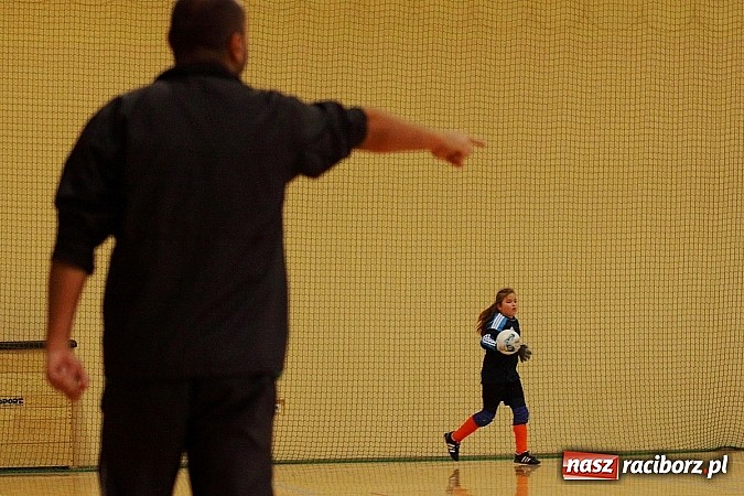 Zdjęcie w galerii na portalu naszraciborz.pl: Młode piłkarki zawalczyły o Powiatowy Puchar Tymbarku w Rudniku! wiadomości z regionu