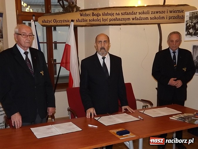Zdjęcie w galerii na portalu naszraciborz.pl: PWSZ zawarła umowę partnerską z TG Sokół w Raciborzu  wiadomości z regionu