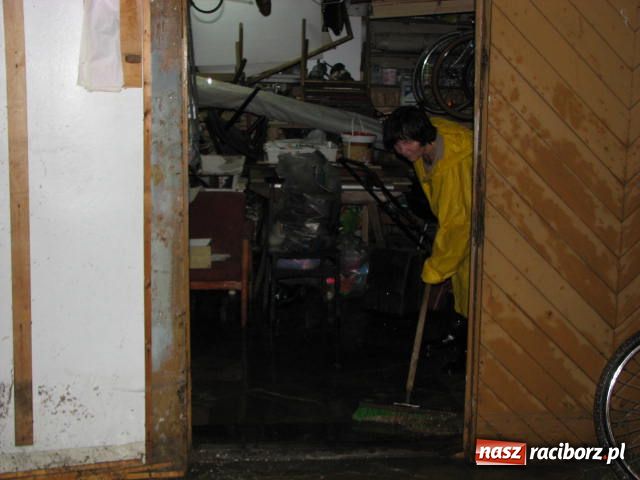 Zdjęcie w galerii na portalu naszraciborz.pl: Przez Hulczyńską przeszła fala wiadomości z regionu