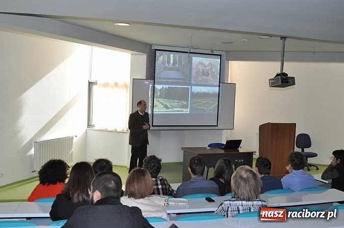 Zdjęcie w galerii na portalu naszraciborz.pl: Studenckie warsztaty architektoniczne z udziałem żaków raciborskiej PWSZ w Sarajewie wiadomości z regionu