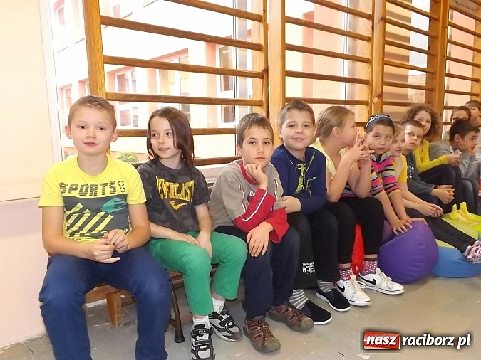 Zdjęcie w galerii na portalu naszraciborz.pl: Dobre uczynki i postanowienia dzieci z SP 15 wiadomości z regionu