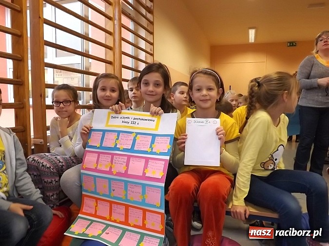 Zdjęcie w galerii na portalu naszraciborz.pl: Dobre uczynki i postanowienia dzieci z SP 15 wiadomości z regionu