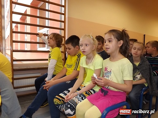 Zdjęcie w galerii na portalu naszraciborz.pl: Dobre uczynki i postanowienia dzieci z SP 15 wiadomości z regionu