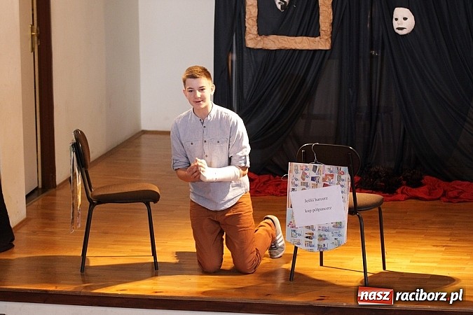 Zdjęcie w galerii na portalu naszraciborz.pl: Monodramiści w G5 nagrodzeni po raz 15 wiadomości z regionu