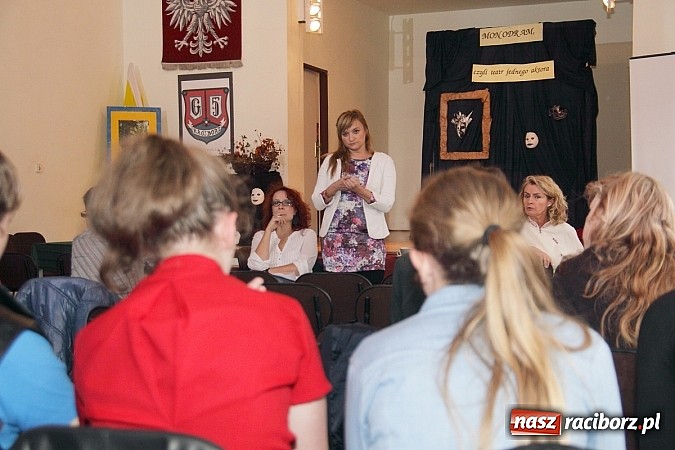 Zdjęcie w galerii na portalu naszraciborz.pl: Monodramiści w G5 nagrodzeni po raz 15 wiadomości z regionu