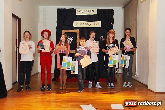Zdjęcie w galerii na portalu naszraciborz.pl: Monodramiści w G5 nagrodzeni po raz 15 wiadomości z regionu