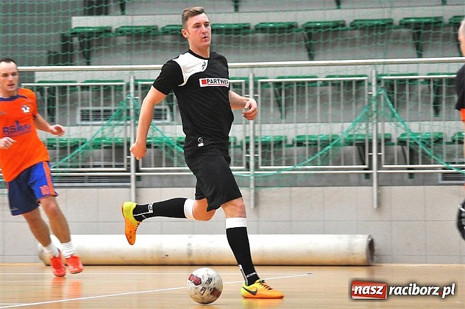 Zdjęcie w galerii na portalu naszraciborz.pl: Rafał Haras rozgromił Grzegorzowice, Harpagany nie dały rady mistrzowi wiadomości z regionu